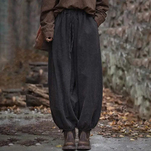 Vintage-inspired Linen Carrot Pants for Modern Women by Thebesttailor