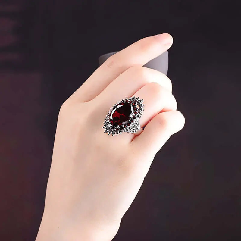 Antique Garnet Rings | Vintage Garnet Rings | Thebesttailor